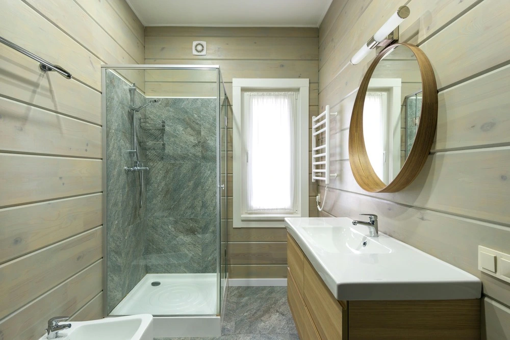 Frameless vs. Framed Glass Shower Cabins